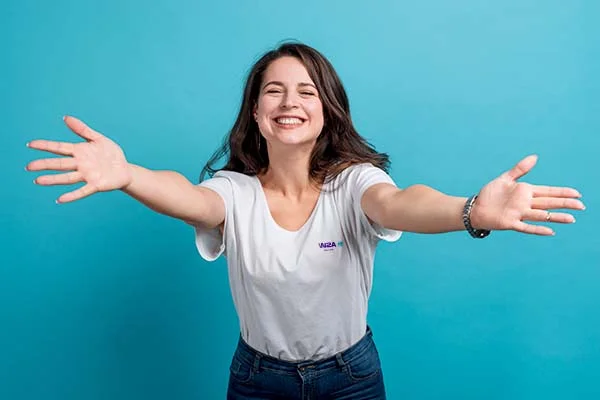 girl_open-arms2 girl_open-arms2